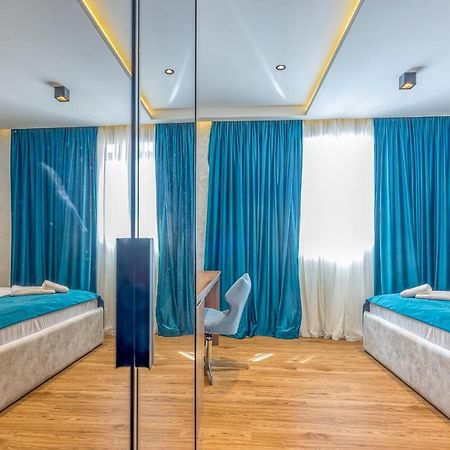 San Valentino Palace Aparthotel Umag Bagian luar foto