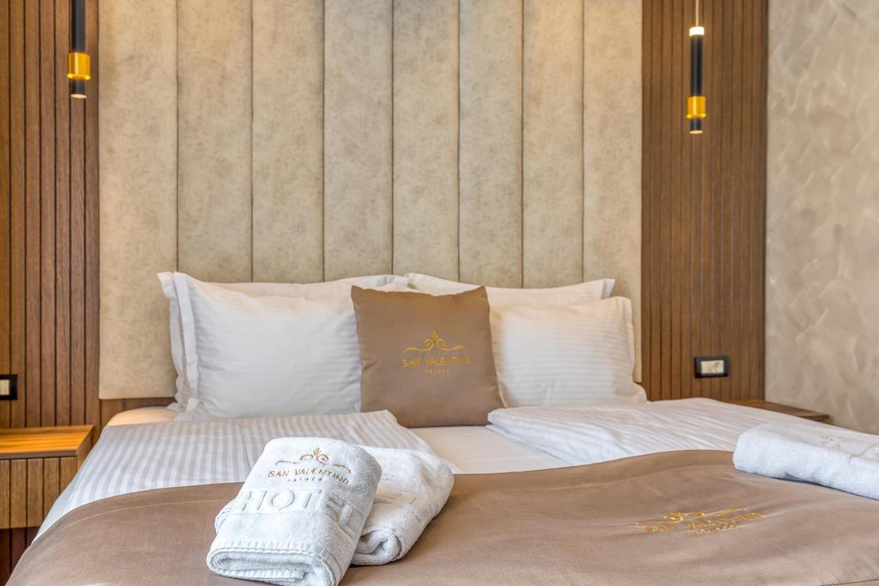 San Valentino Palace Aparthotel Umag Bagian luar foto