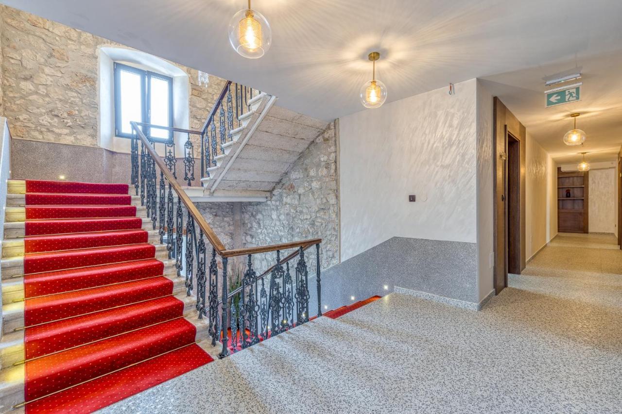 San Valentino Palace Aparthotel Umag Bagian luar foto