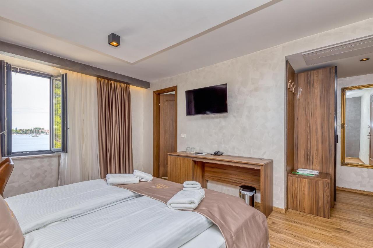 San Valentino Palace Aparthotel Umag Bagian luar foto