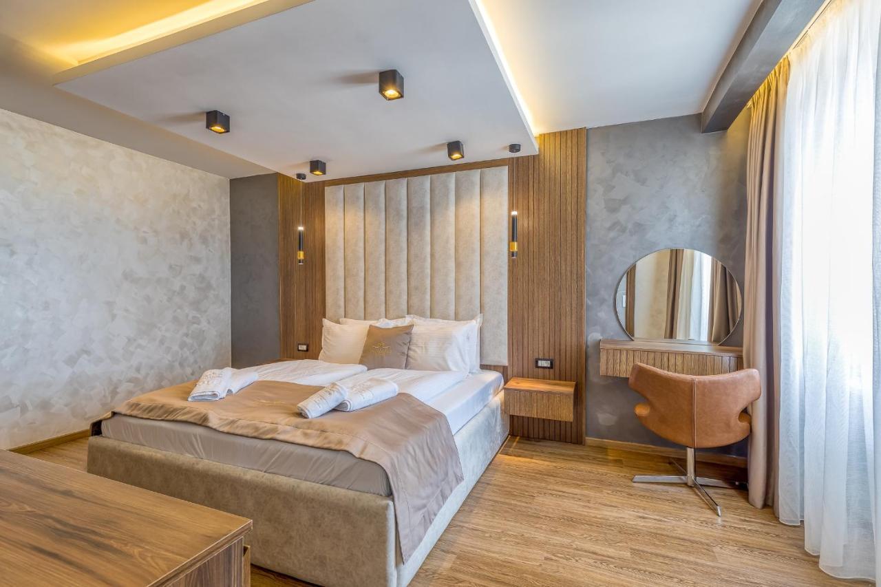 San Valentino Palace Aparthotel Umag Bagian luar foto