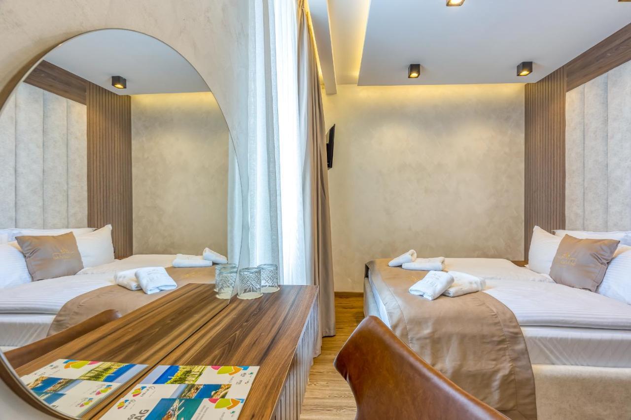 San Valentino Palace Aparthotel Umag Bagian luar foto