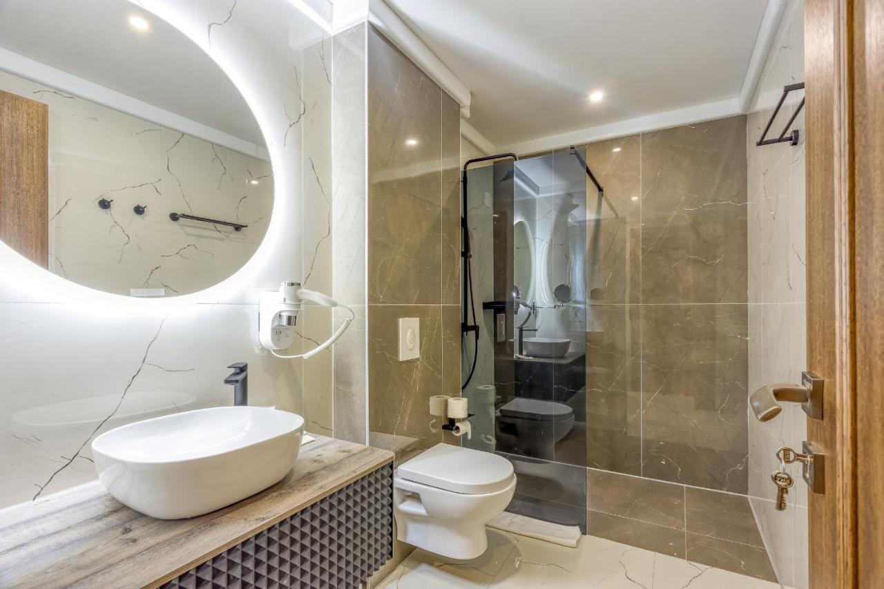 San Valentino Palace Aparthotel Umag Bagian luar foto
