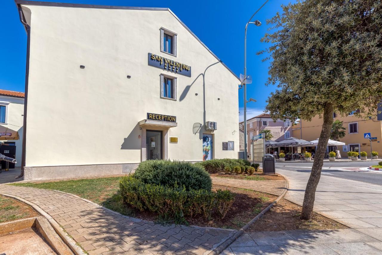 San Valentino Palace Aparthotel Umag Bagian luar foto