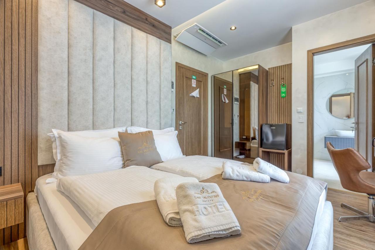 San Valentino Palace Aparthotel Umag Bagian luar foto