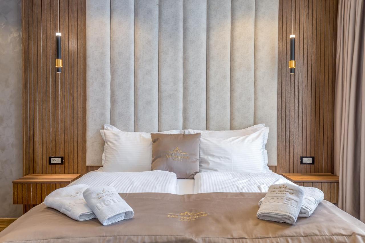San Valentino Palace Aparthotel Umag Bagian luar foto