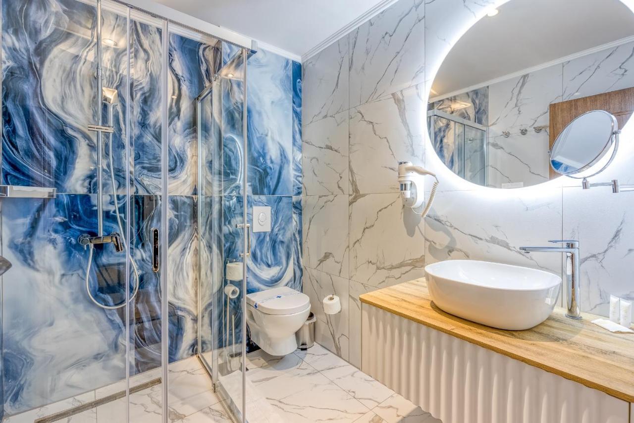 San Valentino Palace Aparthotel Umag Bagian luar foto